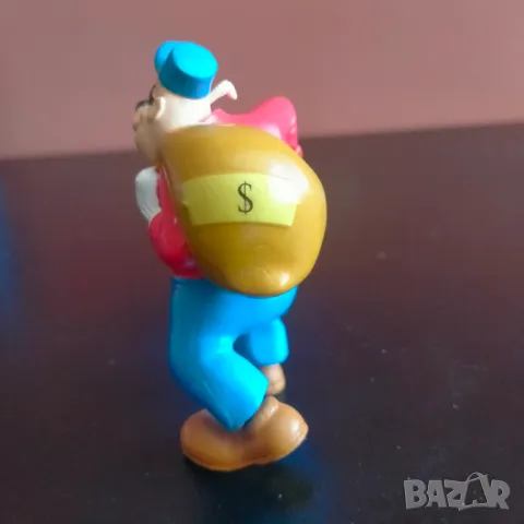 Колекционерска фигурка Disney Beagle Boys with Dynamite and Money Bag, снимка 6 - Колекции - 48549756