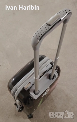 Продавам куфар с колелца и телескопична дръжка , снимка 2 - Куфари - 52846500