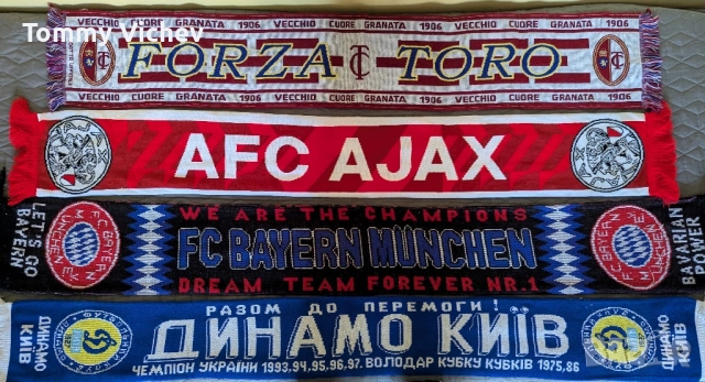 Шалове на футболни отбори 