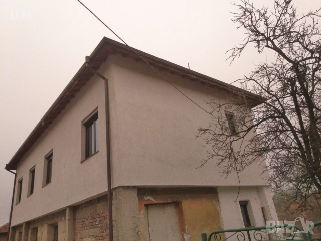 Продава се етаж от къща