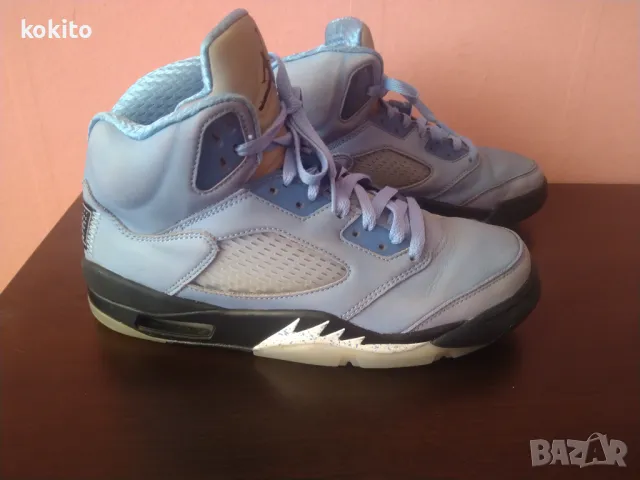 Nike Air Jordan 5 Retro Blue -  оригинални кецове номер 42, снимка 5 - Кецове - 46902300