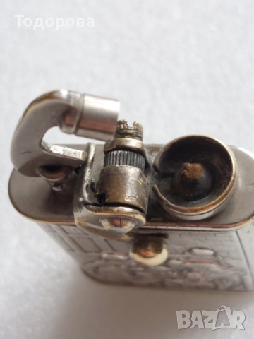 Много рядък модел на стара сребърна запалка, снимка 5 - Антикварни и старинни предмети - 53606508