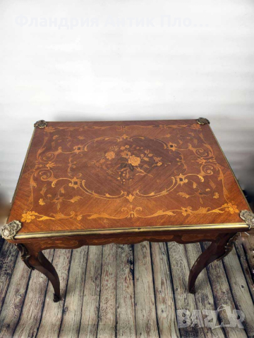 Старинна игрална маса с интарзия, снимка 1 - Антикварни и старинни предмети - 44975742