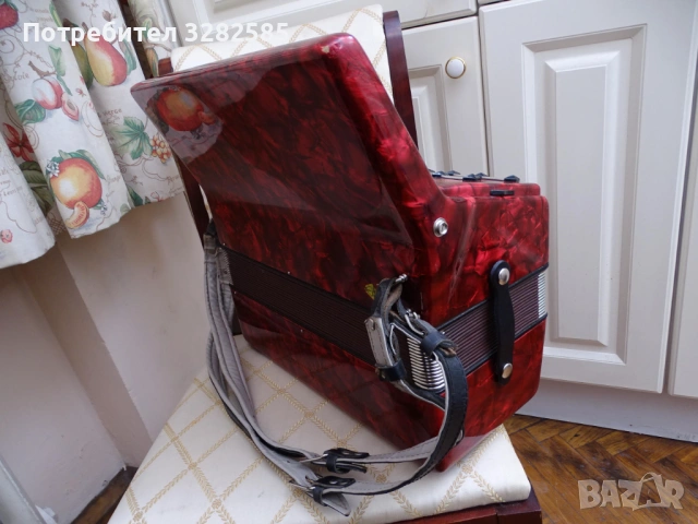 Акордеон Велтмайстер Серино 80 баса, снимка 8 - Акордеони - 53911354