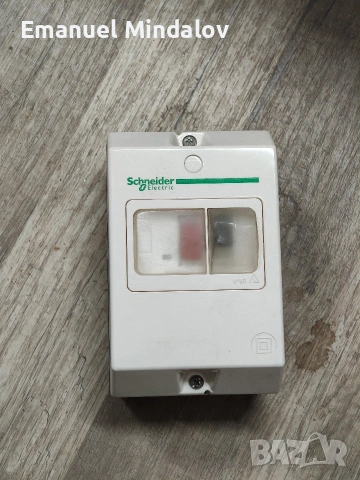 Schneider GV2ME20 моторна защита