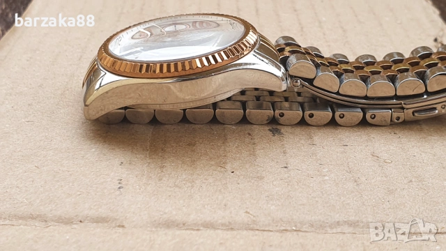 Дамски часовник Michael Кors, снимка 4 - Дамски - 53893127