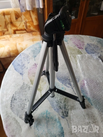 Фотографски статив, тринога, снимка 6 - Чанти, стативи, аксесоари - 53578479