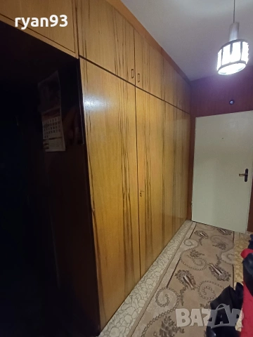 Гардероб за/от коридор, снимка 2 - Гардероби - 53934915