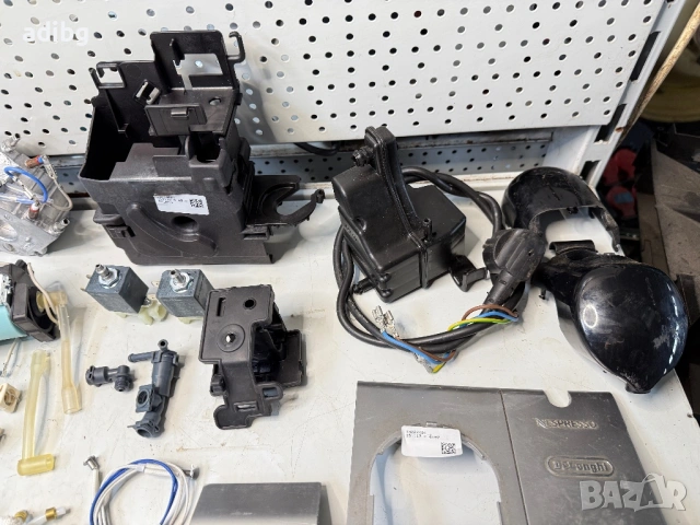 На Части - Delonghi Nespresso EN520.S Lattissima, снимка 13 - Кафемашини - 54065266