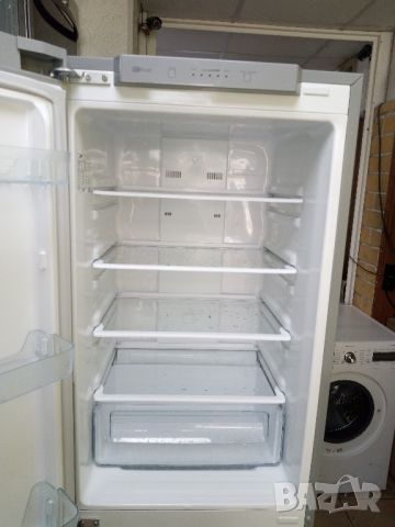 Иноксов комбиниран хладилник с фризер Samsung 2 години гаранция!, снимка 2 - Хладилници - 45231951