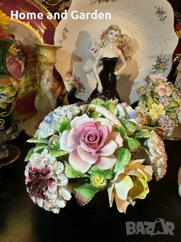 Royal Doulton England 1966 цветна кошница порцелан Bone China, снимка 3 - Колекции - 54026187