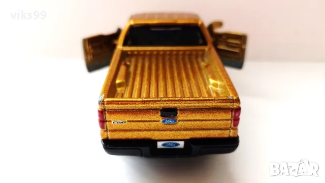 Ford F-150 XL 1:50 Maisto Gold Metallic, снимка 3 - Колекции - 48249030