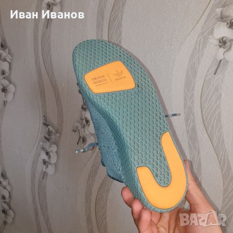 оригинални маратонки ADIDAS X PHARRELL WILLIAMS TENNIS HU номер 39-39 1/3, снимка 11 - Маратонки - 41067324