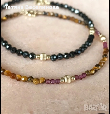 Гривни от естествени камъни