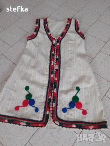 Носия дълъг елек , снимка 5 - Елеци - 53336304