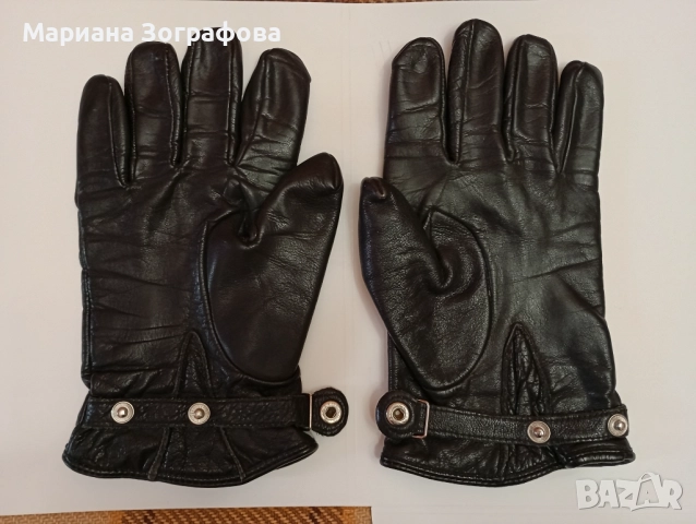 Офицерски кожен колан, Пожарникарски, Шапка Филц, Вратовръзки "Албена" и др. 30 бр., Кожени ръкавици, снимка 10 - Други ценни предмети - 48990253