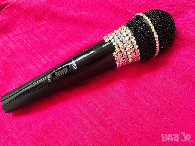 професионален безжичен вокален микрофон AKG WMS40 Mini