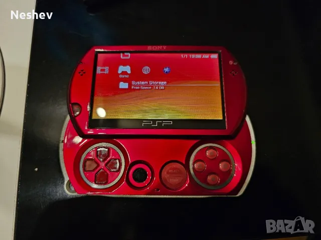 PSP GO, снимка 1