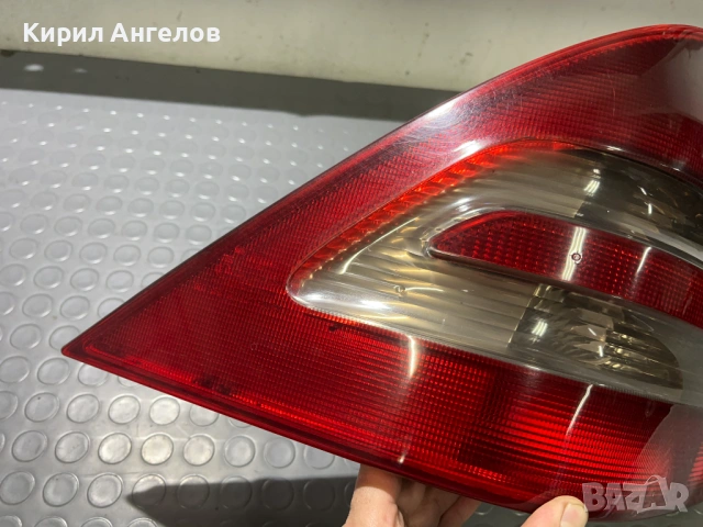 Ляв стоп за Mercedes C-class W203 Седан, снимка 2 - Части - 53572737