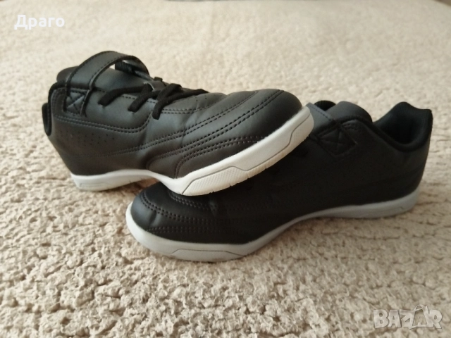 Детски обувки за футзал 100, черно-сиво, Kipsta - 36 номер, снимка 5 - Детски маратонки - 51701678