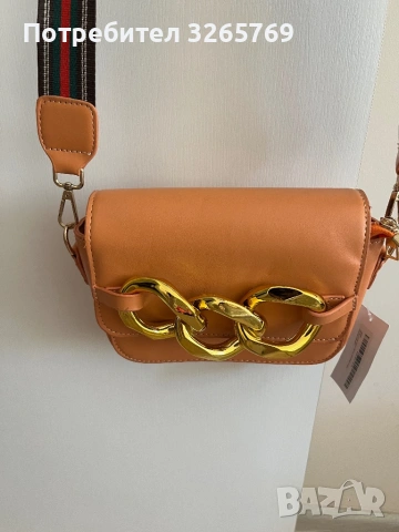 Дамска чанта за рамо, снимка 4 - Чанти - 54115373