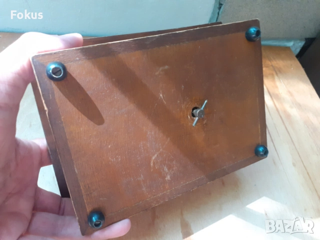 Антикварна музикална дървена кутия Шварцвалд - дърворезба, снимка 5 - Антикварни и старинни предмети - 53275306