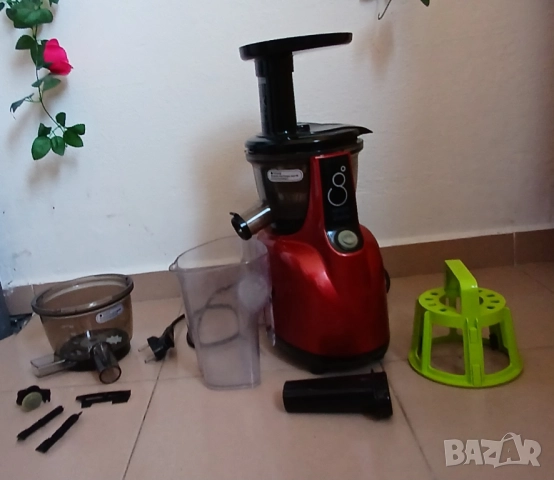 Сокоизтисквачка за мелене на плодове зеленчуци и листни, модел Kuvings модел 950 SC. , снимка 4 - Сокоизстисквачки и цитрус преси - 51734981
