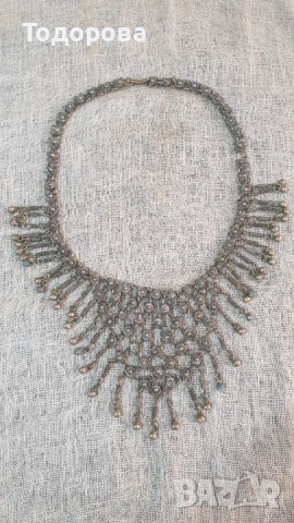 Старинно винтидж колие.