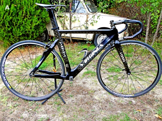 Карбонова рамка