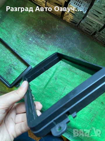 Преходна рамка за VW Golf 5, Sharan, Touran, Passat и други. От оригинално радио към 2DIN, снимка 5 - Аксесоари и консумативи - 51873022