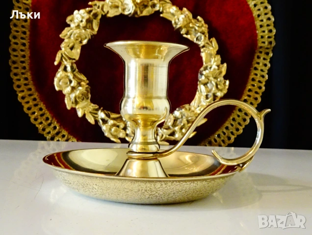 Бронзов свещник с дръжка 380 гр.,барок. , снимка 2 - Антикварни и старинни предмети - 53650581