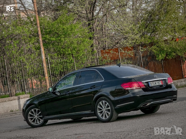 Mercedes-benz E220 /7G-Tronic/LED/Шибедах , снимка 4 - Автомобили и джипове - 53859723