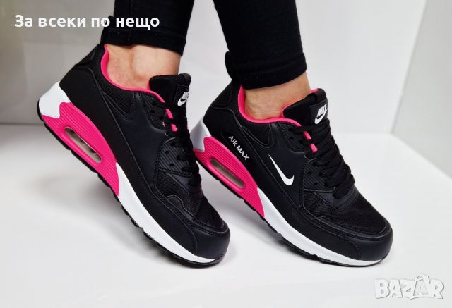 Дамски маратонки Nike, снимка 1 - Маратонки - 46590825