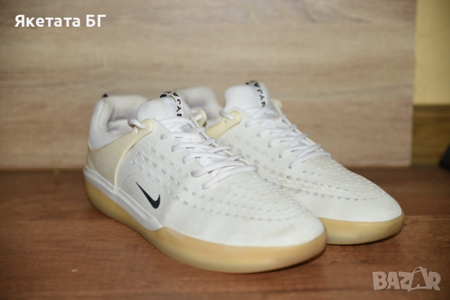 Nike Оригинални маратонки, номер 45, снимка 3 - Маратонки - 53793616