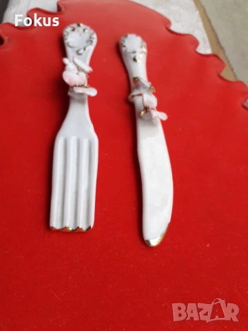 Порцелан сет виличка и ножче на Capodimonte с позлата, снимка 2 - Антикварни и старинни предмети - 53384661