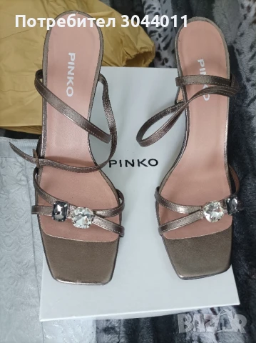 Pinko нови топ, пола и сандали, снимка 4 - Корсети, бюстиета, топове - 50690545