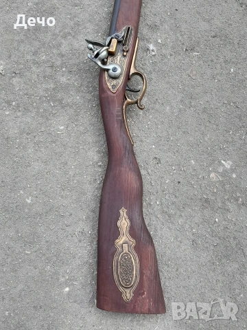 Много Красива Реплика на кремъчна пушка джапане в добро състояние 1.10м дълга работещ механизъм, снимка 3 - Антикварни и старинни предмети - 53665512