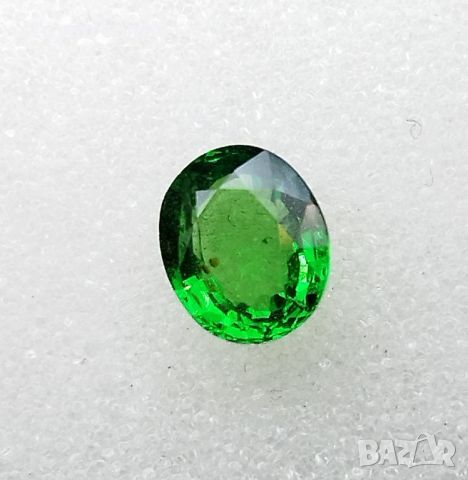 Цаворит Гранат - 1.52кт,Vivid Green,нетретиран!Сертификат+Оценка!Нов, снимка 6 - Колиета, медальони, синджири - 43907700