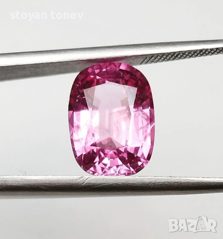 Зашеметяващ Vivid Hot Pink Шпинел – 3.14 каратов, нетретиран от Мианмар! Сертифициран! Нов!, снимка 8 - Други - 53701255
