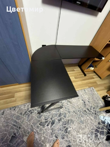 Геймърско бюро, снимка 2 - Бюра - 52541769