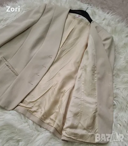 СТИЛНО и ЕЛЕГАНТНО светлобежово сако ХЛ размер , снимка 5 - Сака - 49774605