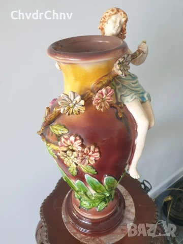 майолика ваза 44см-3кг/еротика/фигурална френска керамична ваза с релефни цветя и голо момиче, снимка 3 - Антикварни и старинни предмети - 51312196