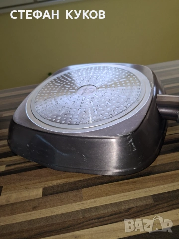 Грил тиган BerlingerHaus BH/6612, С капак, 28 см, Metallic Line Shiny Black Edition, снимка 4 - Съдове за готвене - 53085305