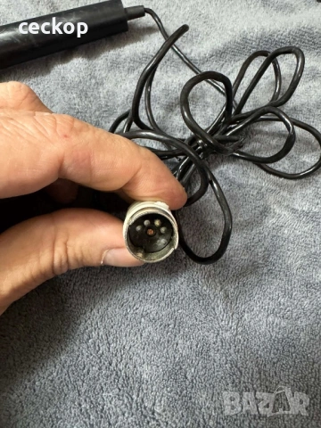 Стар микрофон МД 74 и стари аудио кабели, снимка 3 - Микрофони - 53071526