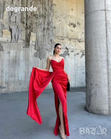 Сатенена дамска рокля налична в черно червено зелено и синьо