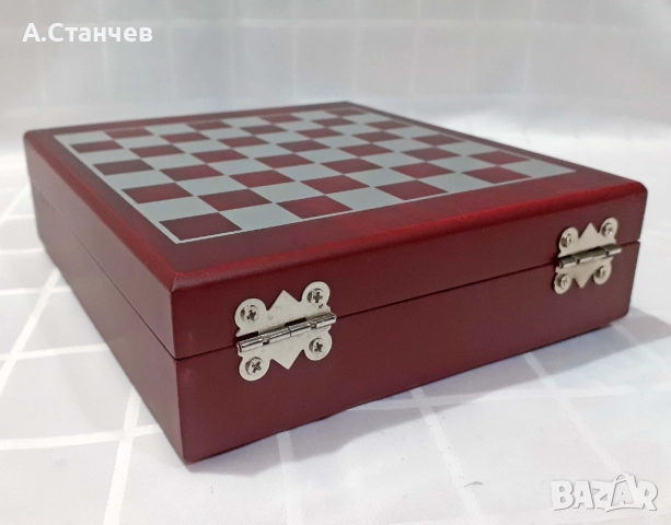 Комплект шах с аксесоари за вино, снимка 9 - Аксесоари за кухня - 52930532