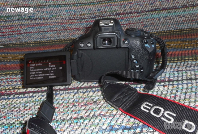 НОВ Canon EOS 700D с 3 обектива, статив и приклад, снимка 6 - Фотоапарати - 52771961