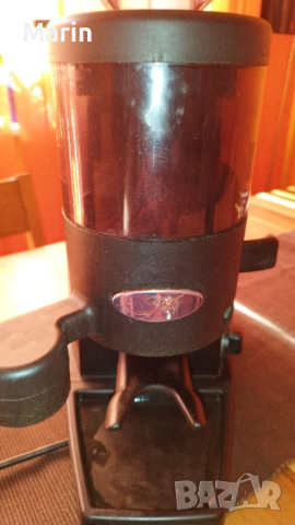 Професионална кафемелачка La San Marco , снимка 3 - Кафе машини - 44959203