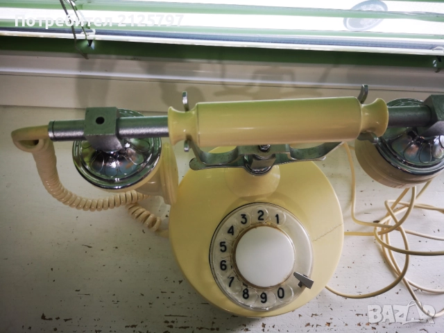 Продавам стра телефон с бурно минало, снимка 9 - Антикварни и старинни предмети - 51883946