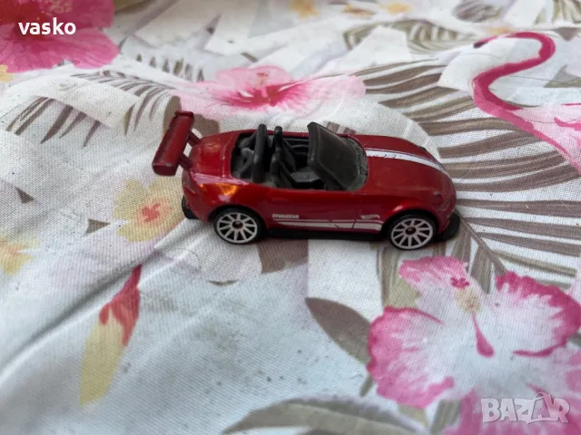 Hotwheels 2015 MX5, снимка 3 - Колекции - 46938978